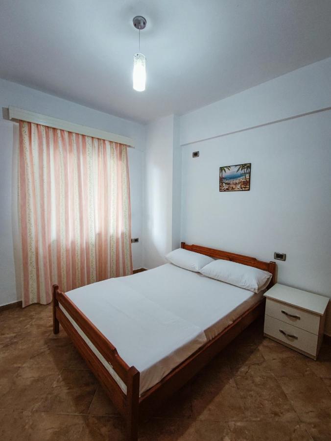El Rio Apartments Sarandë Exterior foto