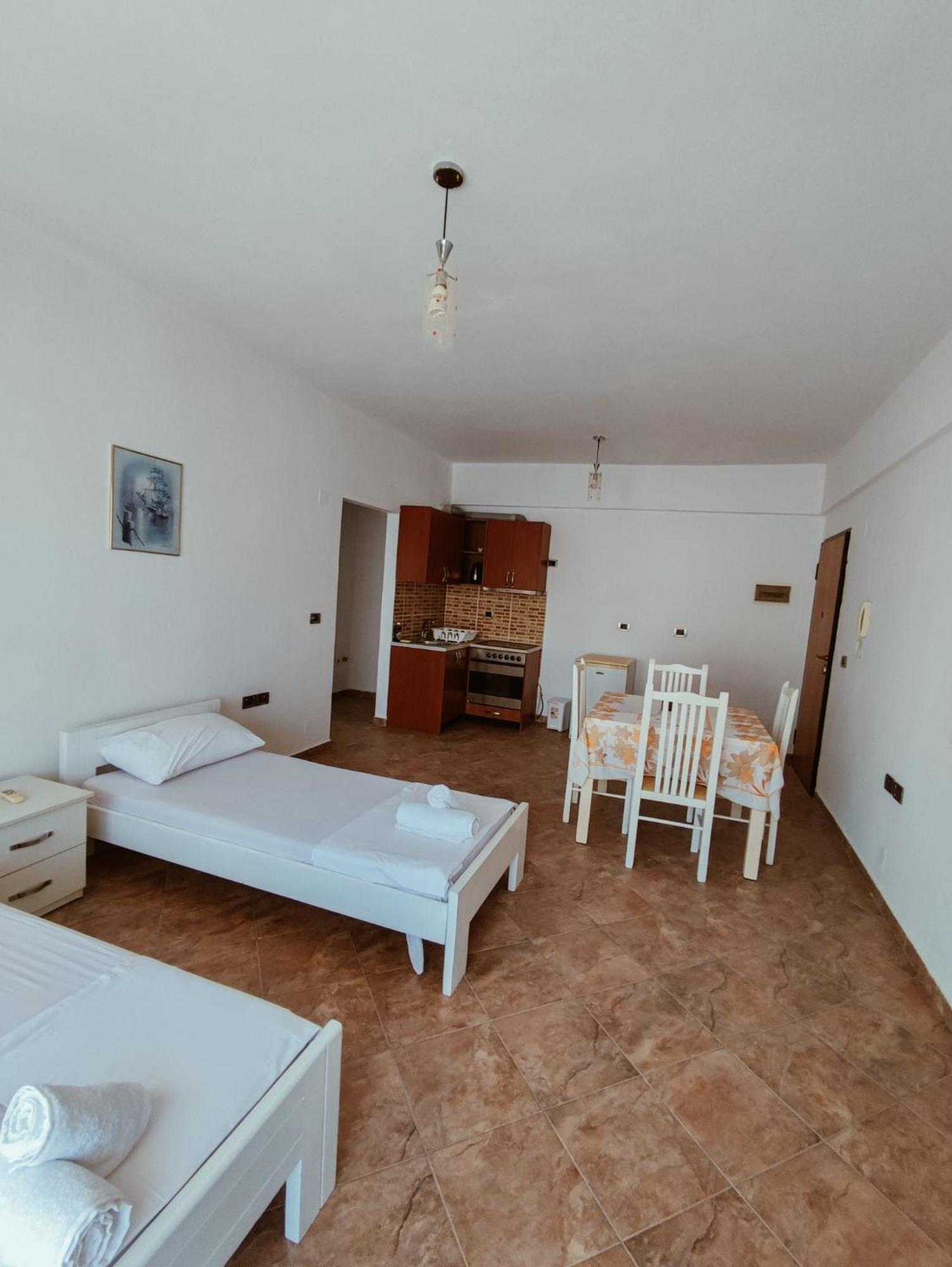 El Rio Apartments Sarandë Habitación foto