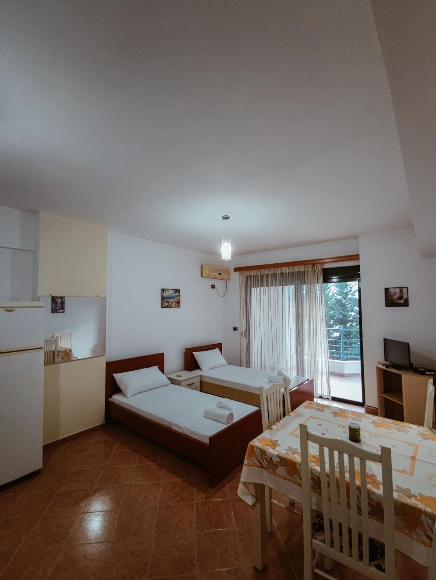 El Rio Apartments Sarandë Habitación foto